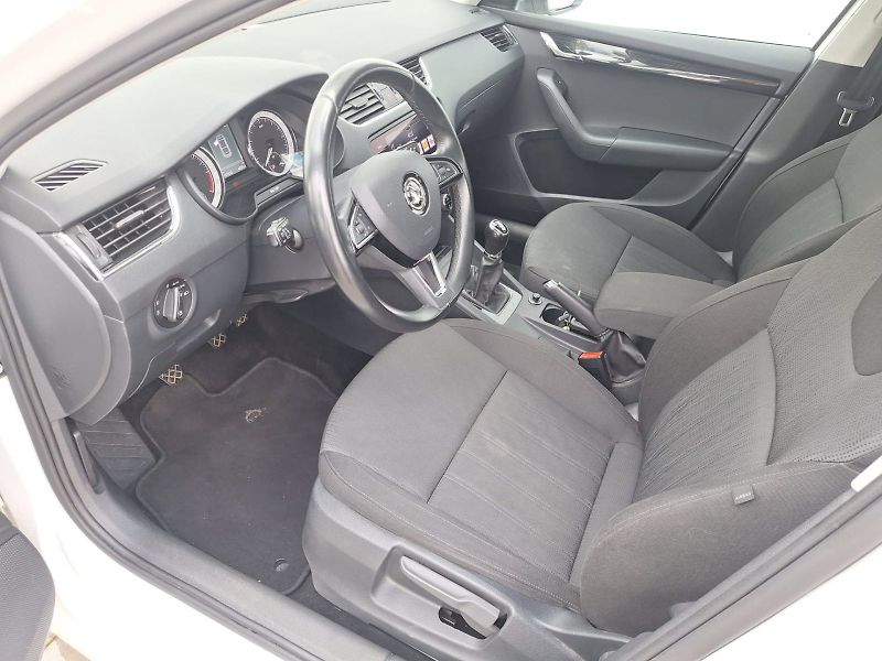 Škoda Octavia (2018) 1.6 TDI / 85 kW / 5MP / Style - fotka 20 z 30
