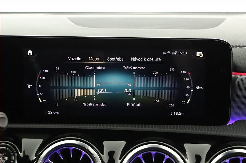 Mercedes-Benz CLA (2022) AMG Paket 200 d - fotka 18 z 21