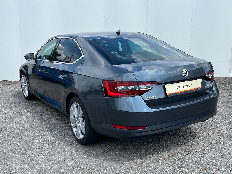 Škoda Superb (2019) 2.0 TDI 110kW Style - fotka 19 z 21