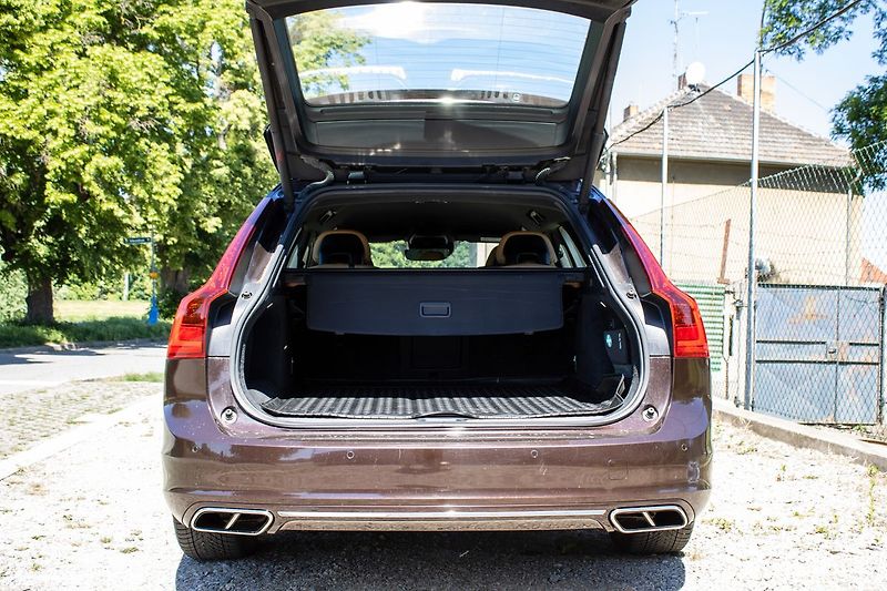 Volvo V90 - fotka 20 z 20