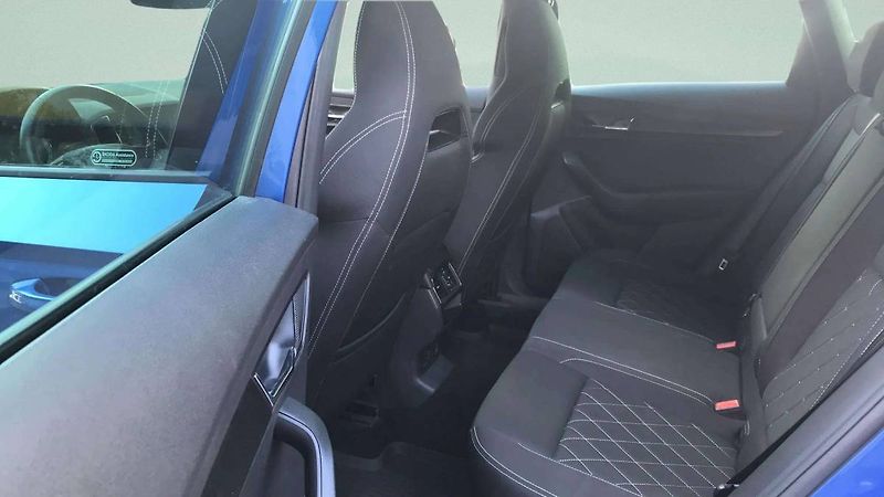 Škoda Karoq Sportline 1.5 TSI 110 kW DSG / - fotka 17 z 19