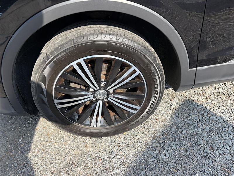 Volkswagen Tiguan 2,0 TDi DSG 4Motion  LED,ACC - fotka 40 z 50