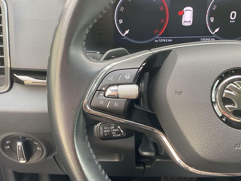 Škoda Karoq (2023) 2.0 TDI 4x4 DSG Style - fotka 19 z 34