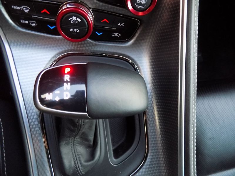 Dodge Challenger (2018) 6.2/V8/HELLCAT/SRT/Větr.sed/ČR - fotka 35 z 39