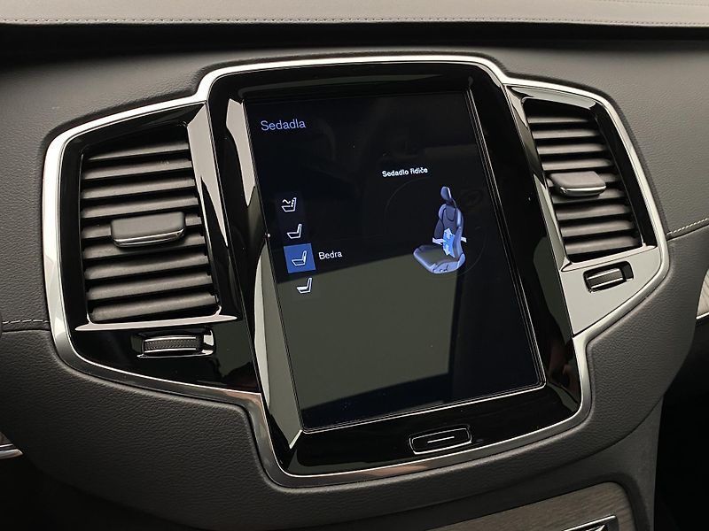 Volvo XC90 B5 AWD INSCRIPTION AUT CZ 7m - fotka 54 z 55