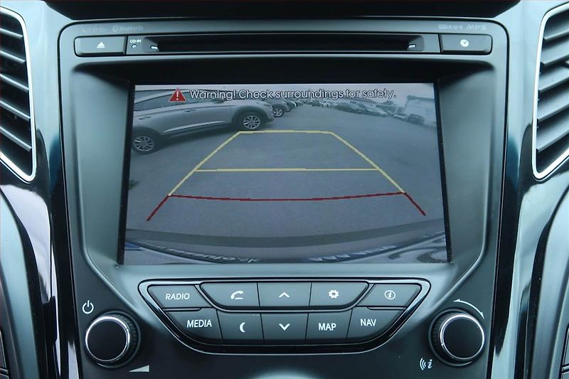 Hyundai i40 (2015) 1.7 CRDi, Automat, Serv.kniha - fotka 17 z 28