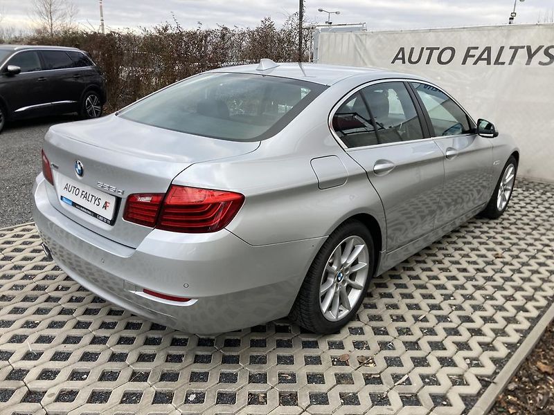 BMW Řada 5 2,0 525 XD ČR servis - fotka 8 z 29