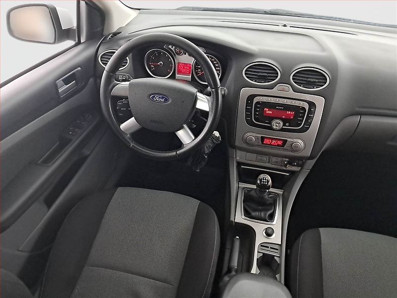 Ford Focus (2009) 2.0 16V, po STK, v provozu - fotka 7 z 16