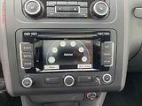 Volkswagen Touran (2012) 2.0 TDi, AC, panor - náhled 16