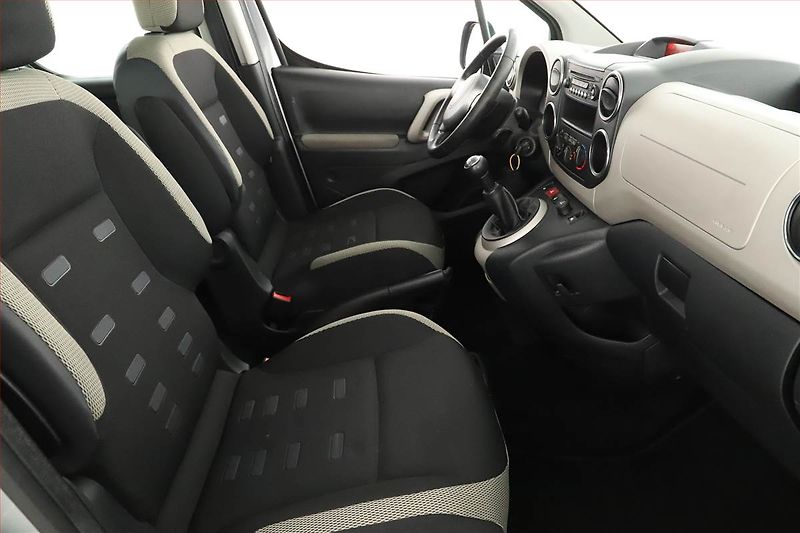 Citroën Berlingo (2015) XTR 1.6 HDi, 5Míst, ČR, 1Maj - fotka 7 z 10