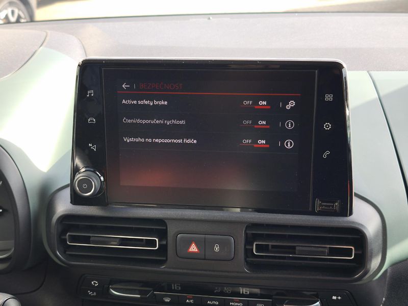 Citroën Berlingo 2019 ČR 1.5 BlueHDI 75kW Feel - fotka 14 z 33