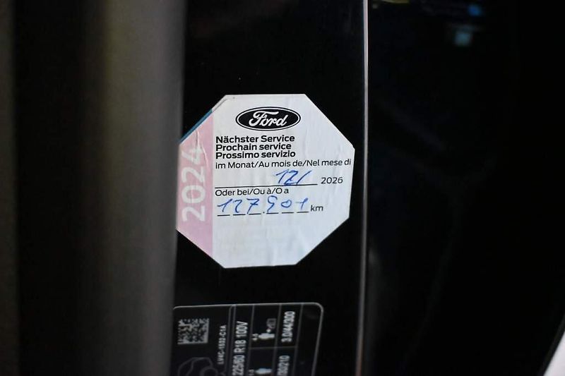 Ford Kuga (2022) 2.0 VIGNALE 4x4 140 KW LED ACC - fotka 42 z 46