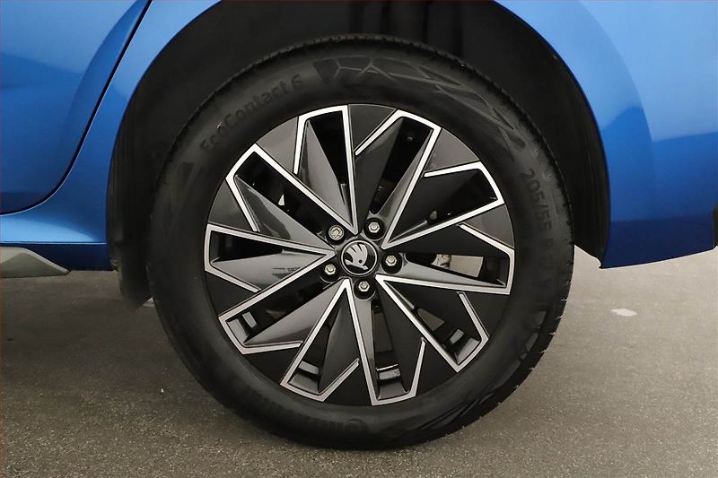 Škoda Kamiq (2026) 1.0 TSI, Top Selection, FullLe - fotka 19 z 19