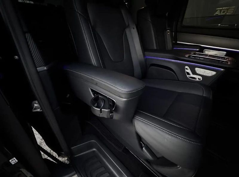 Mercedes-Benz Třídy V 4M Exclusive XL AIRMATIC - fotka 23 z 23