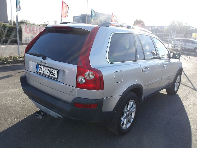 Volvo XC90 2,4D5 136 kW ČR Serv.kn! - fotka 5 z 45