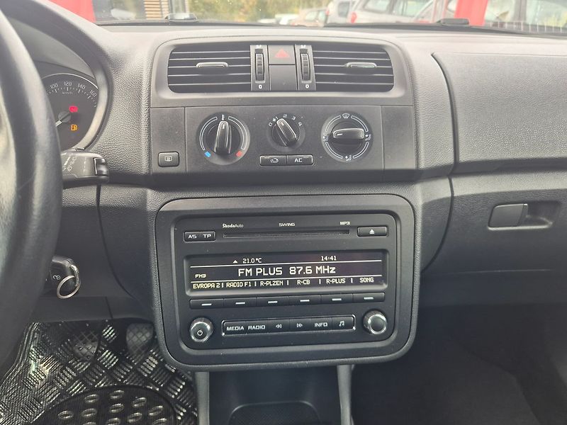 Škoda Roomster 1.2TSi 63kW - fotka 14 z 18