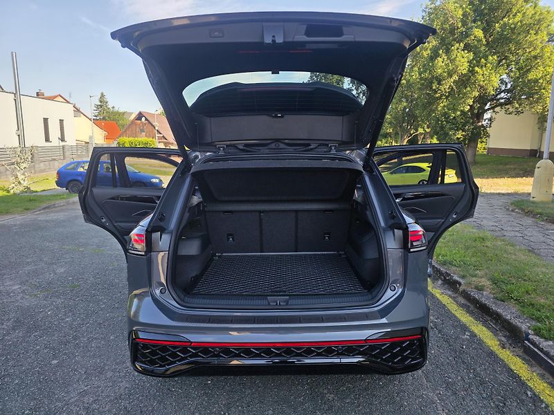 Volkswagen Tiguan (2025) Tiguan R-Line 1,5 eTSI - Stav  - fotka 7 z 16