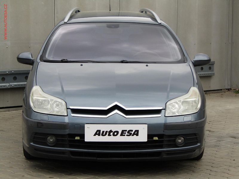 Citroën C5 (2006) 1.6 HDi, ČR, AC, TZ, park - fotka 2 z 20