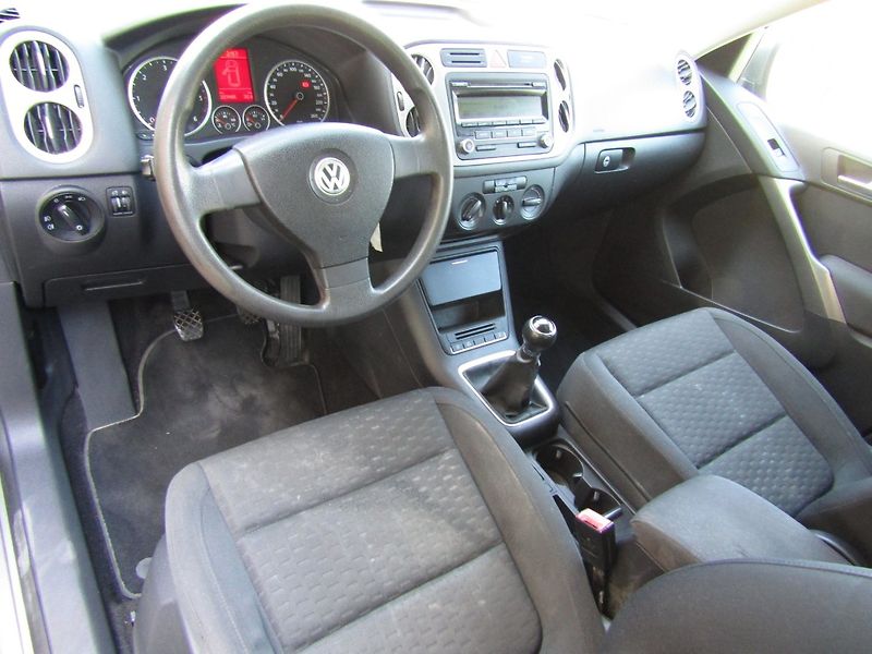 Volkswagen Tiguan (2008) 2.0 TDI 100kW  4x4 BEZ KOROZE - fotka 13 z 36