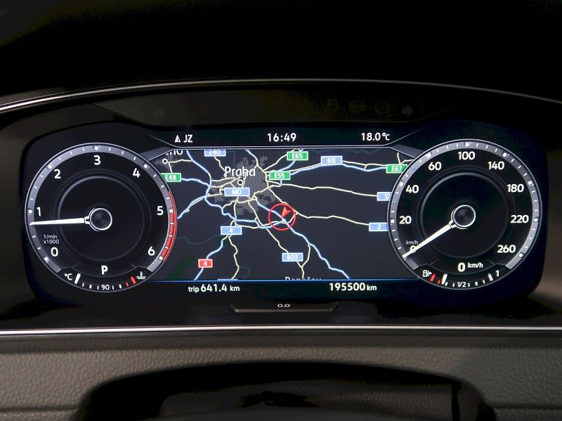 Volkswagen Golf (2019) ALLTRACK 2.0TDI 135kW 4M DSG - fotka 17 z 39