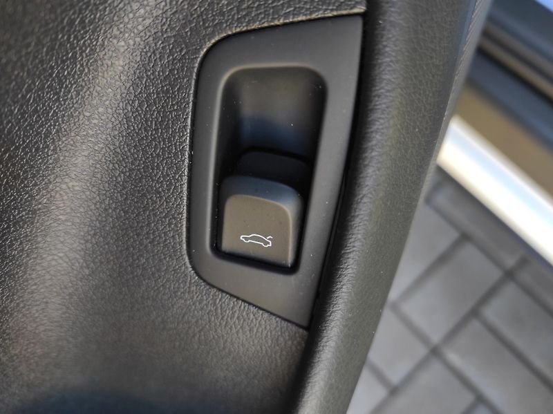 Audi Q3 2,0TDi 4x4,S-Tronic,Sport,ČR - fotka 28 z 49