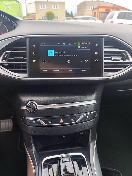 Peugeot 308 (2018) - fotka 29 z 44