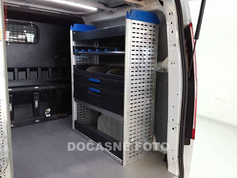Ford Transit Custom (2022) 2.0TDCi L2 6míst, Trend - fotka 17 z 19