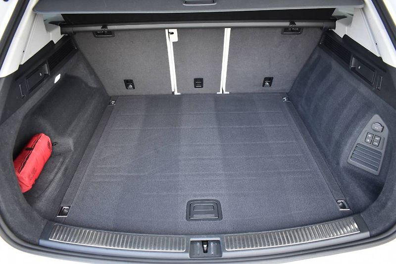 Volkswagen Touareg (2021) 3.0TDI 210kW,CZ, Tažné - fotka 14 z 28