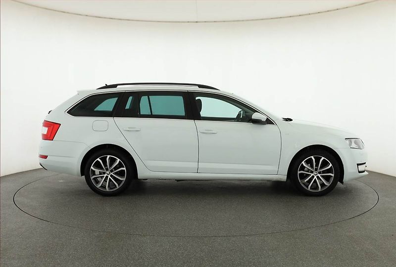 Škoda Octavia (2016) Edition 1.6 TDI, Automat - fotka 6 z 19