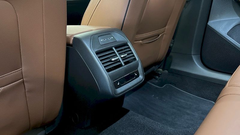 Škoda Superb (2025) Laurin&Klement 2.0TSI 195kW DS - fotka 29 z 36