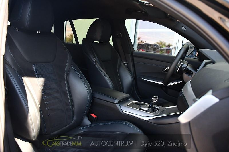BMW Řada 3 320d xDrive M-SPORT  - fotka 15 z 56