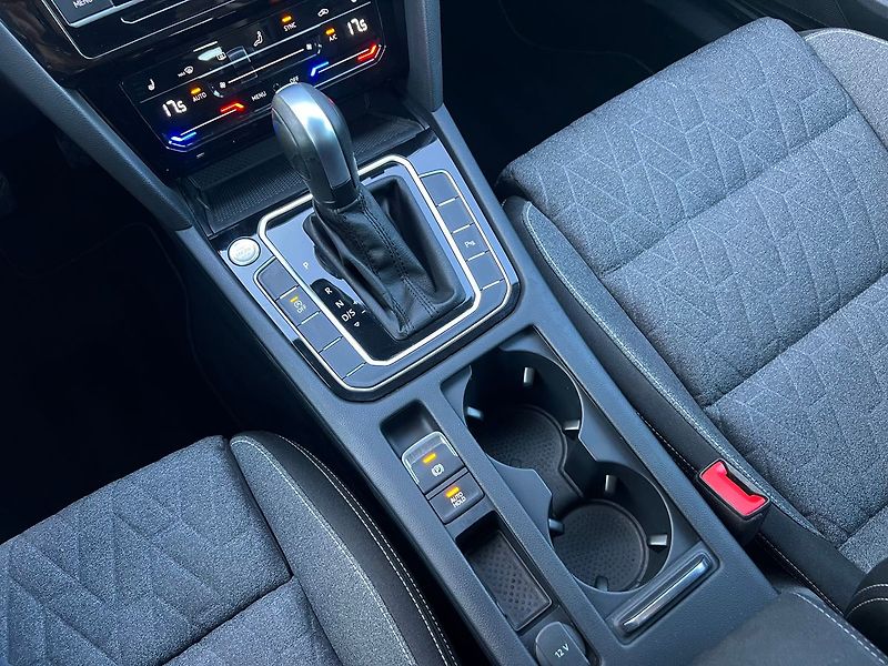 Volkswagen Passat - fotka 32 z 50