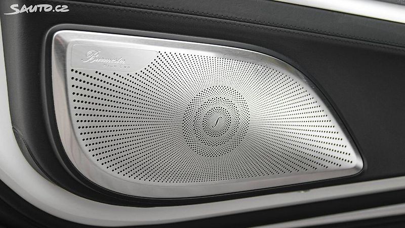 Mercedes-Benz Třídy S S63 AMG 4MATIC cabrio 585 PS - fotka 32 z 48