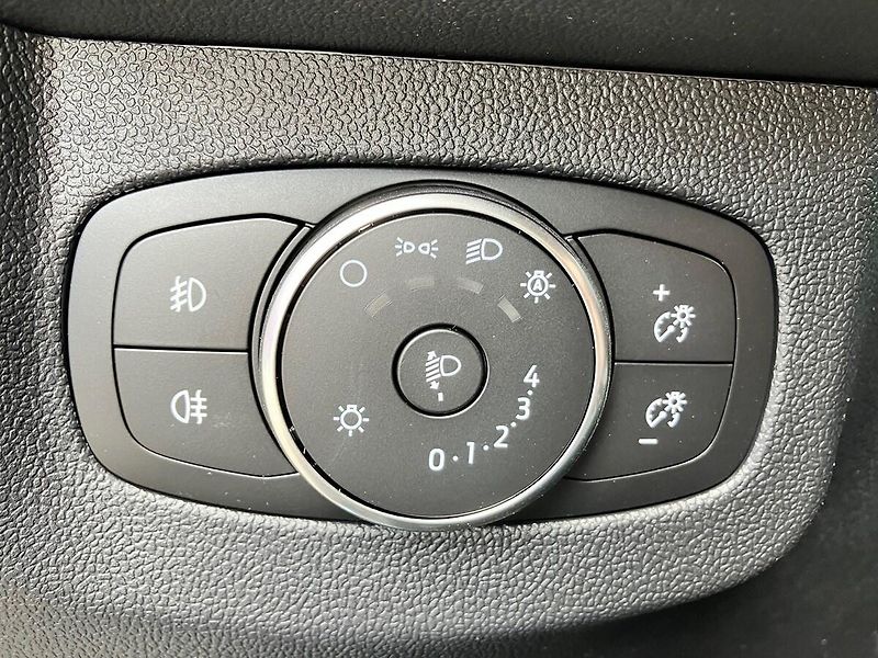 Ford Tourneo Courier (2026) Active, Tourneo, 1.0 EcoBoost - fotka 11 z 35