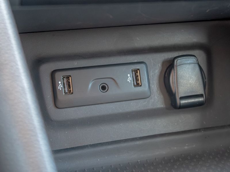 Renault Mégane (2020) 1.4i 75KW - zelená VALENCIA - fotka 25 z 45