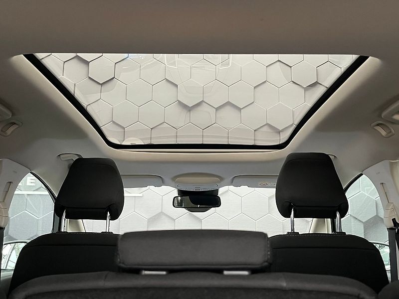 Ford S-MAX 2.0 EB Titanium LED manuál - fotka 32 z 65