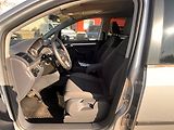 Volkswagen Touran 1.6TDi 77kW*WEBASTO*VÝHŘEV SED - náhled 13