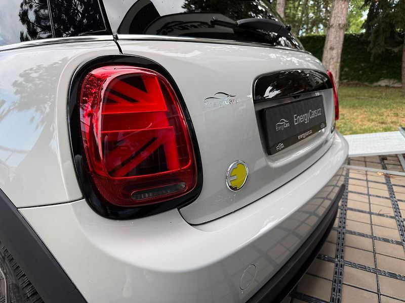 Mini Cooper SE 135 kW HUD REZERVACE - fotka 10 z 33