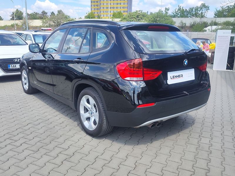 BMW X1 2.0i/135kW xDrive - fotka 7 z 24