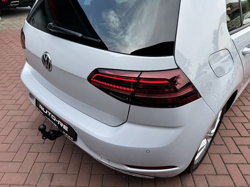 Volkswagen Golf (2017) 1.4TSi HighLine LED Navi Pano - fotka 40 z 50