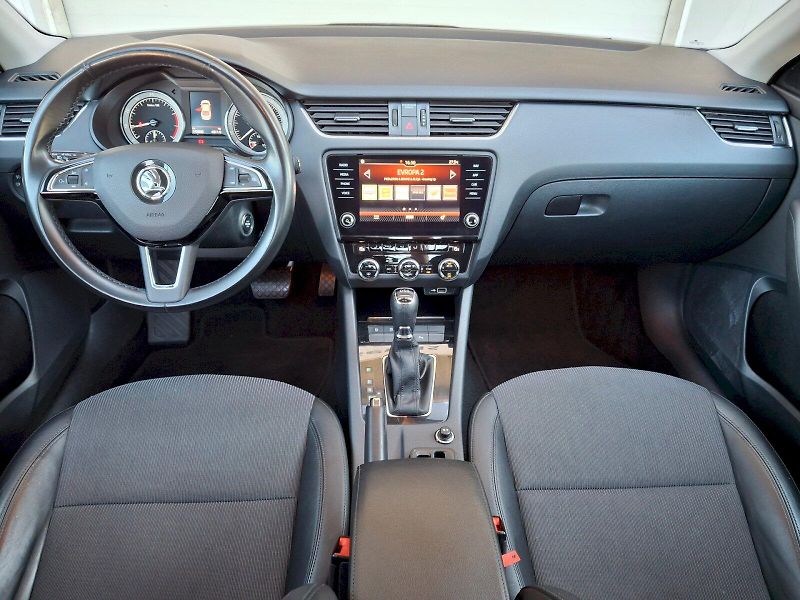 Škoda Octavia (2019) Style Plus DSG 2,0TSi 140kW - fotka 5 z 34