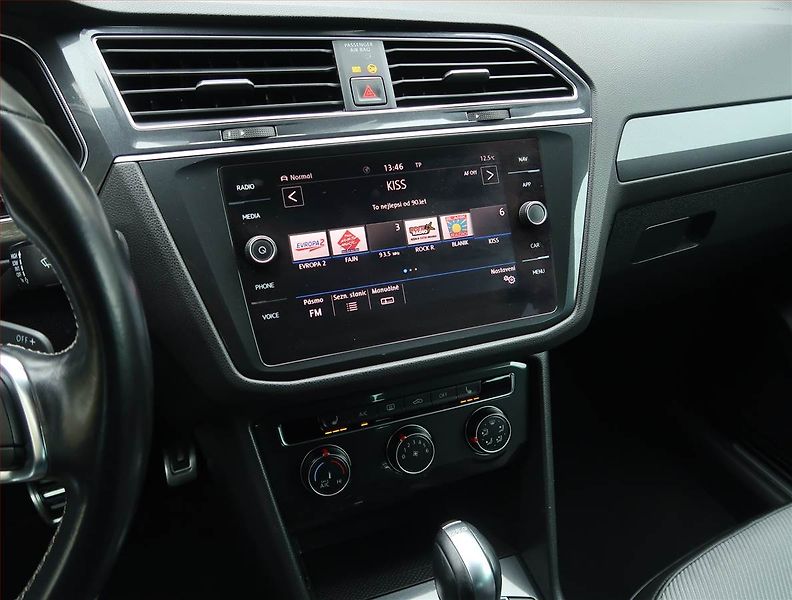 Volkswagen Tiguan (2018) R-Line 2.0 TSI - fotka 12 z 17