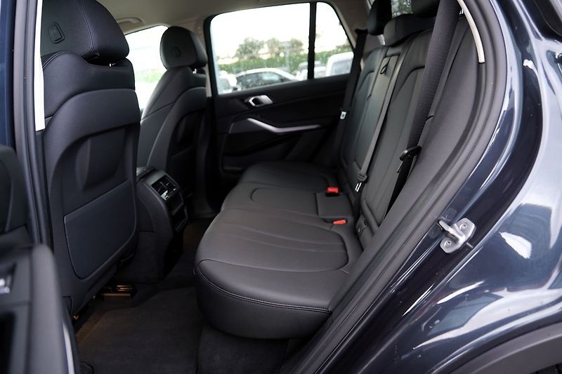 BMW X5 25d xDrive/230 PS/kůže/AT - fotka 29 z 42