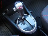 Hyundai i20 (2010) 1.6 i, 2.maj,ČR, STK9/28 - náhled 13