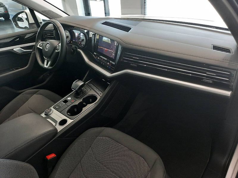 Volkswagen Touareg (2020) 3.0 TDI 4Motion (170kW/231k) T - fotka 10 z 27