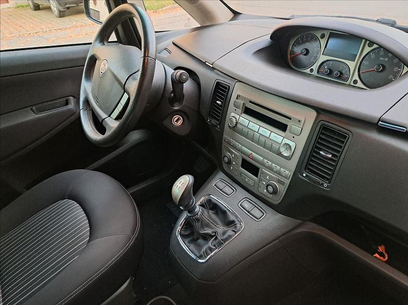 Lancia Musa 1,4 i Comfort - fotka 47 z 52