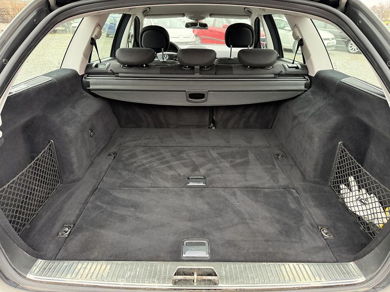 Mercedes-Benz Třídy E E 220CDi Manuál - fotka 17 z 17