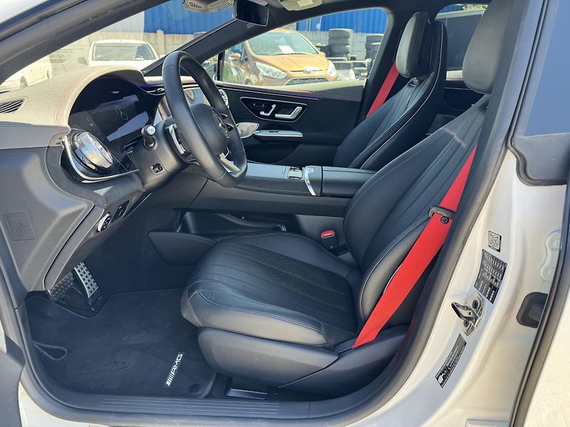 Mercedes-Benz EQE (2023)  500 4-Matic AMG 19000km - fotka 15 z 35