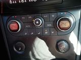 Nissan Qashqai (2007) 2.0dCi, ČR, Acenta - náhled 16