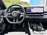 BMW Řada 5 540D xDRIVE M SPORT Individual - náhled 11